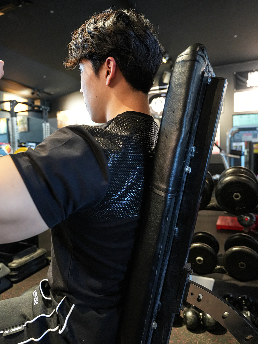TIGHT FIT GRIP T-SHIRT