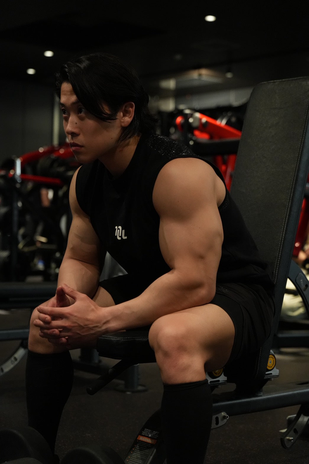 SLEEVELESS FIT GRIP T-SHIRT
