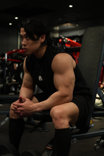 SLEEVELESS FIT GRIP T-SHIRT